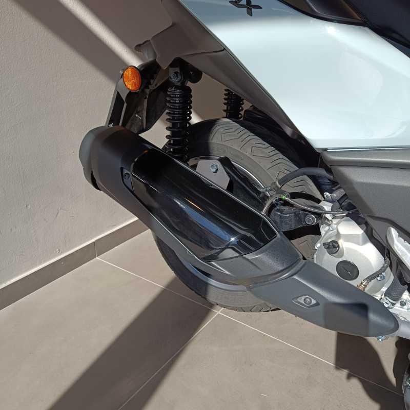 Yamaha X-Max 300 Tech Max+ - 2026