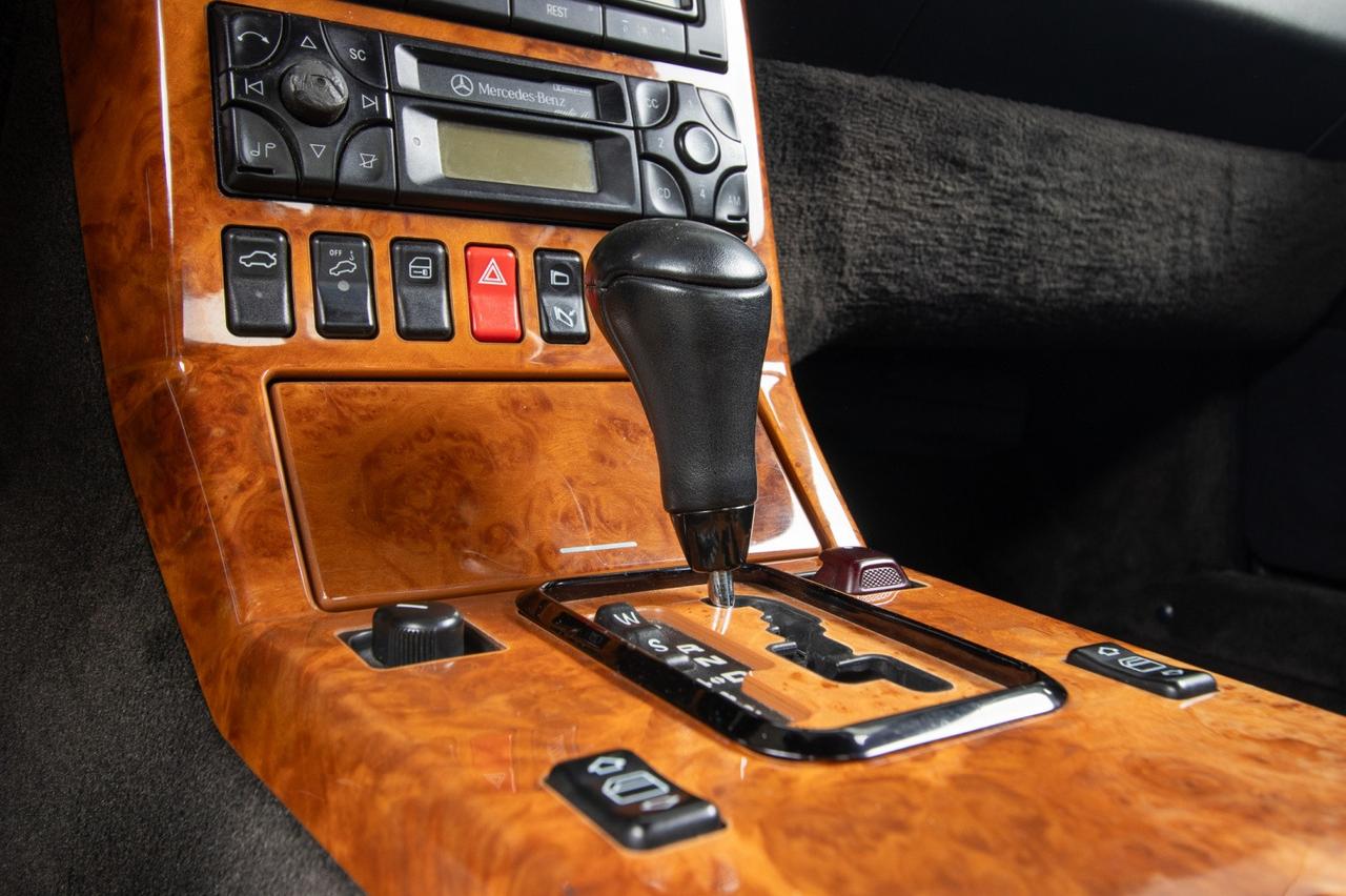 Mercedes-Benz SL 320 V6