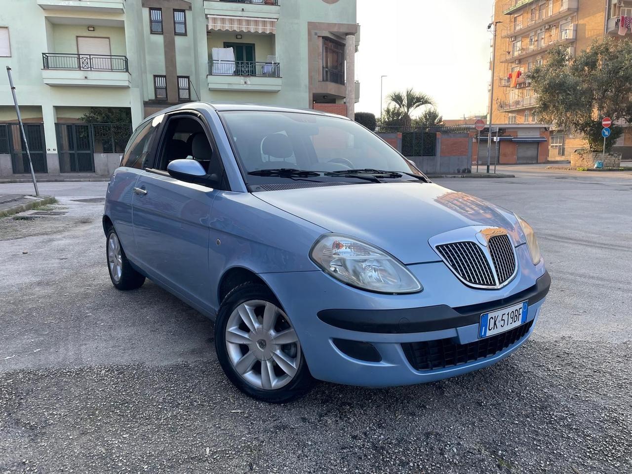 Lancia Ypsilon 1.2 Argento