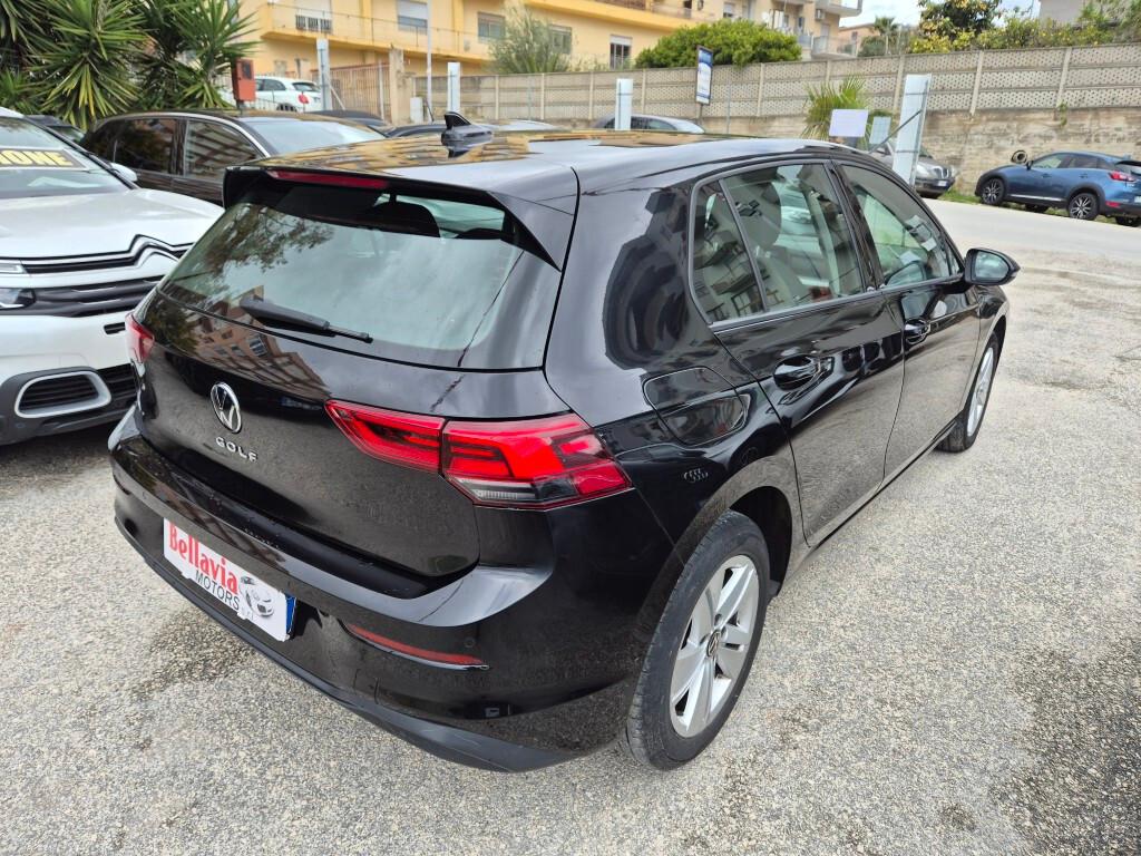 Volkswagen Golf 8 1.0 110CV eTSI EVO DSG Life