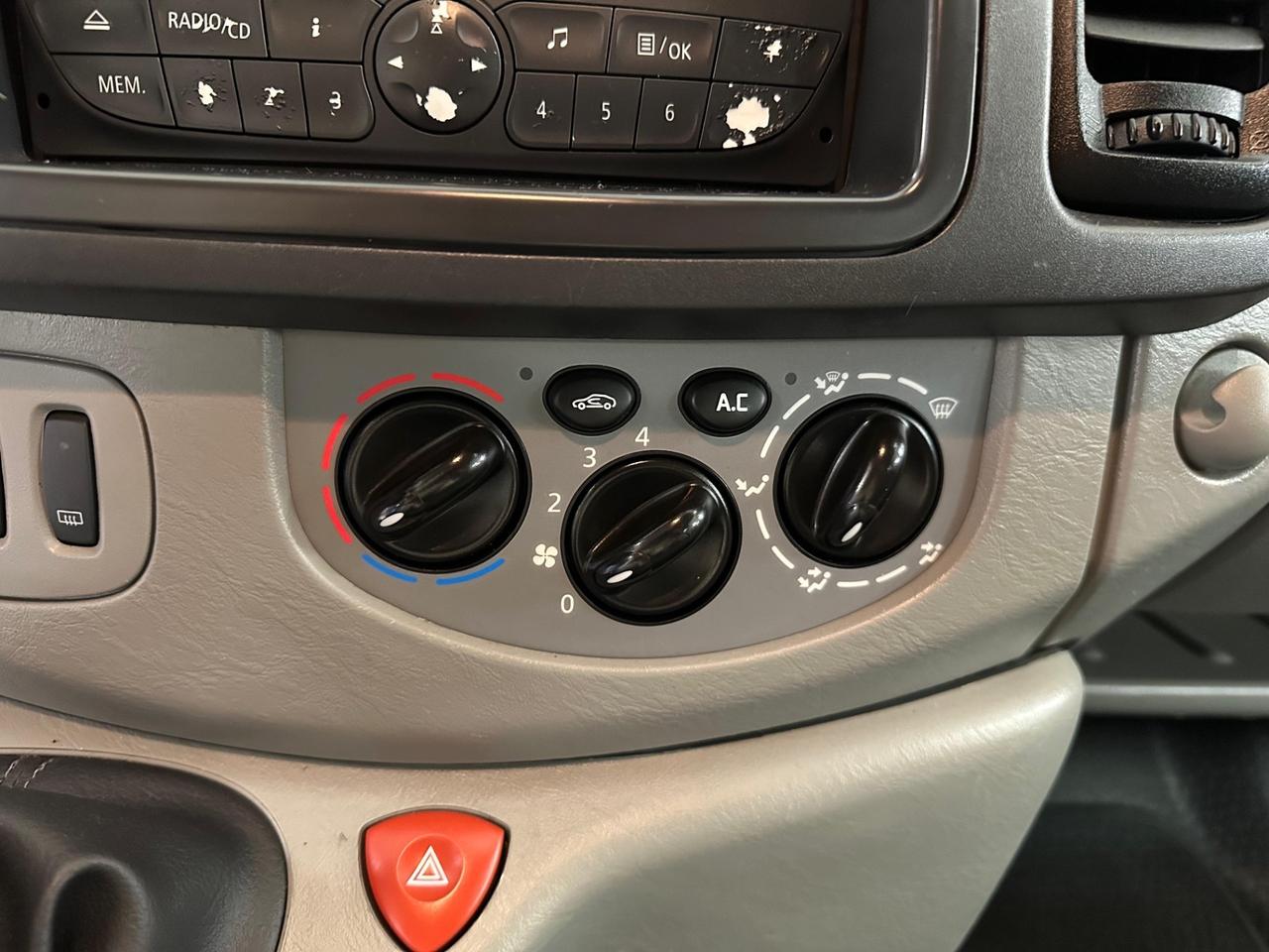 Opel Vivaro 29 2.0 CDTI PC-TN Furgone Vetrato Fap 9 POSTI