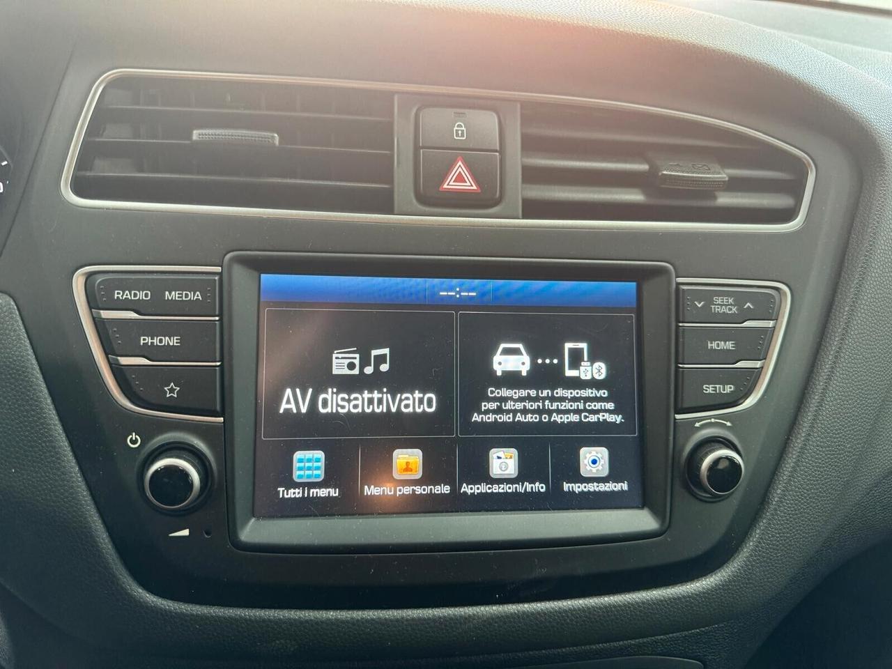 Hyundai i20 1.2 5 porte Econext Connectline - Danneggiata