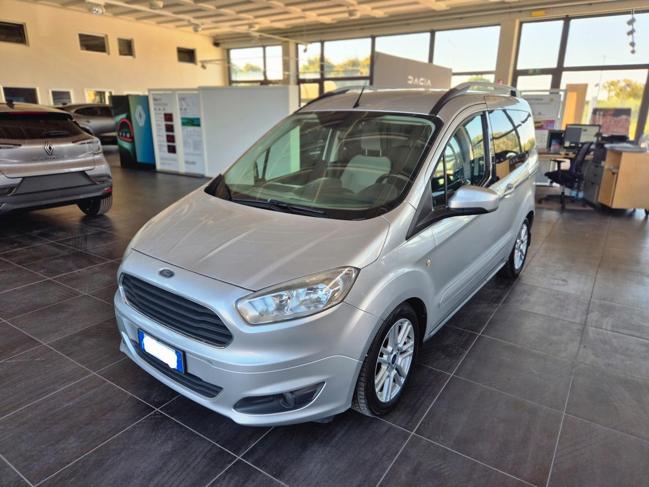 Ford Tourneo Courier 1.5 TDCI 95 CV Titanium