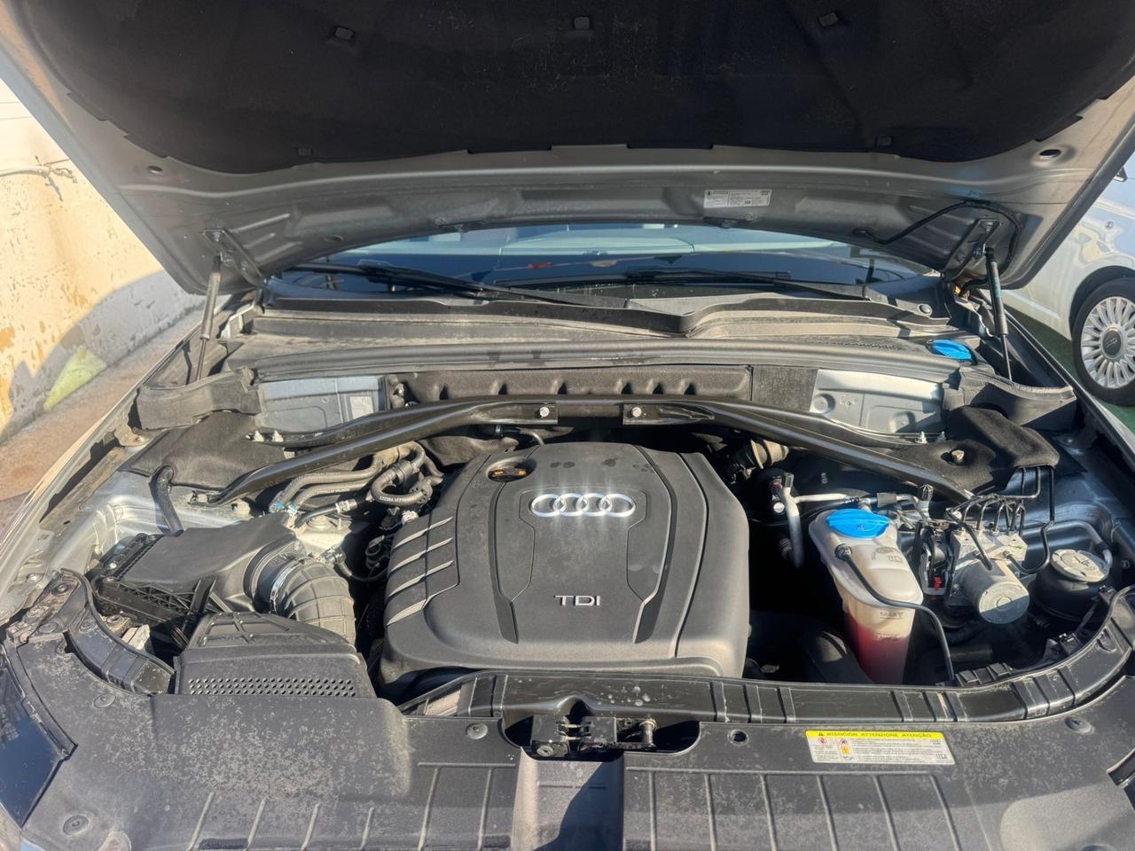 AUDI Q5 2.0 TDI 170 CV QUATTRO/FARI A LED/UNIPRO