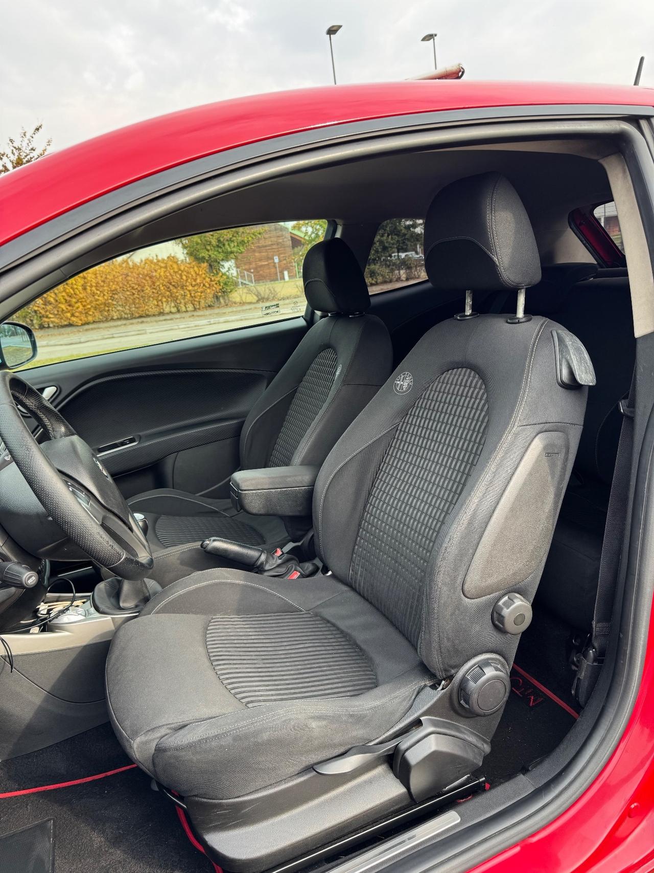 Alfa Romeo MiTo 1.4 T 120 CV Distinctive Sport Pack