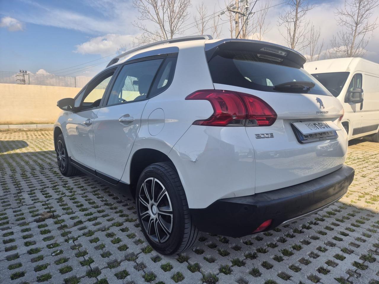 Peugeot 2008 PureTech 82 Allure