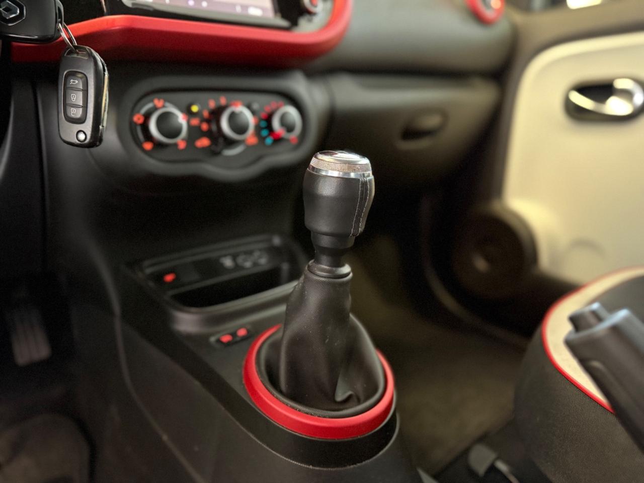 Renault Twingo SCe 65 CV Signature