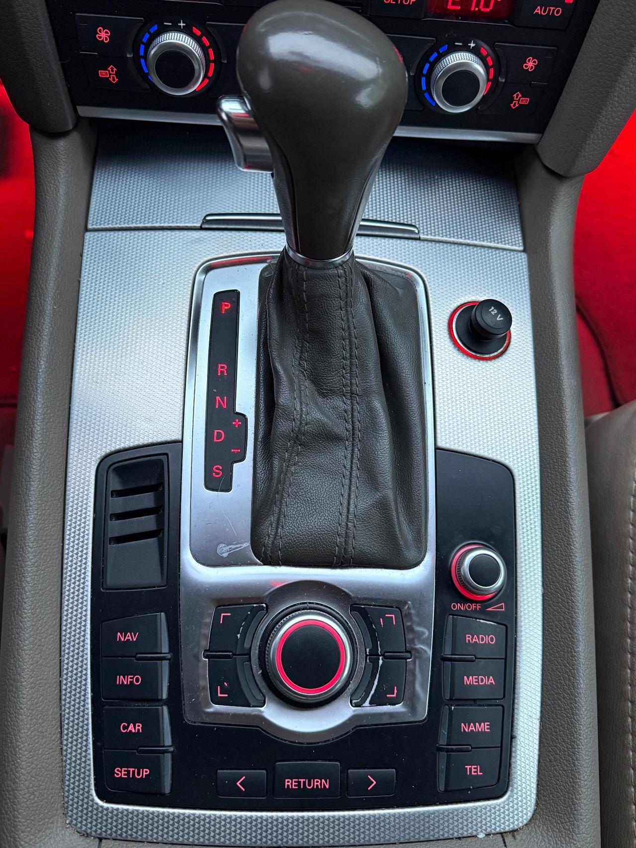 Audi Q7 3.0 V6 TDI 240 CV quattro tiptronic Advanced