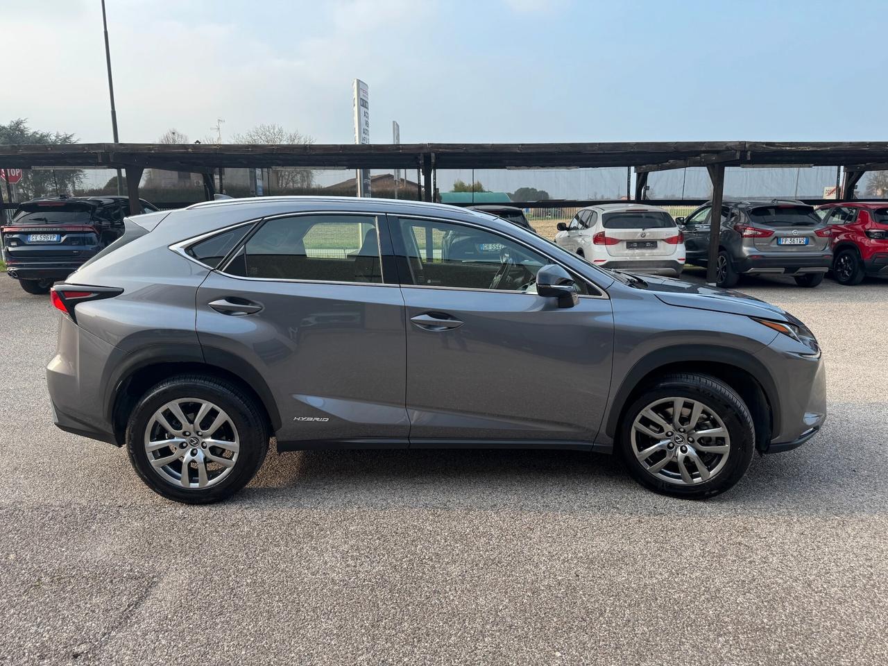 Lexus NX 300h Hybrid 4WD Business FULL OPTIONAL