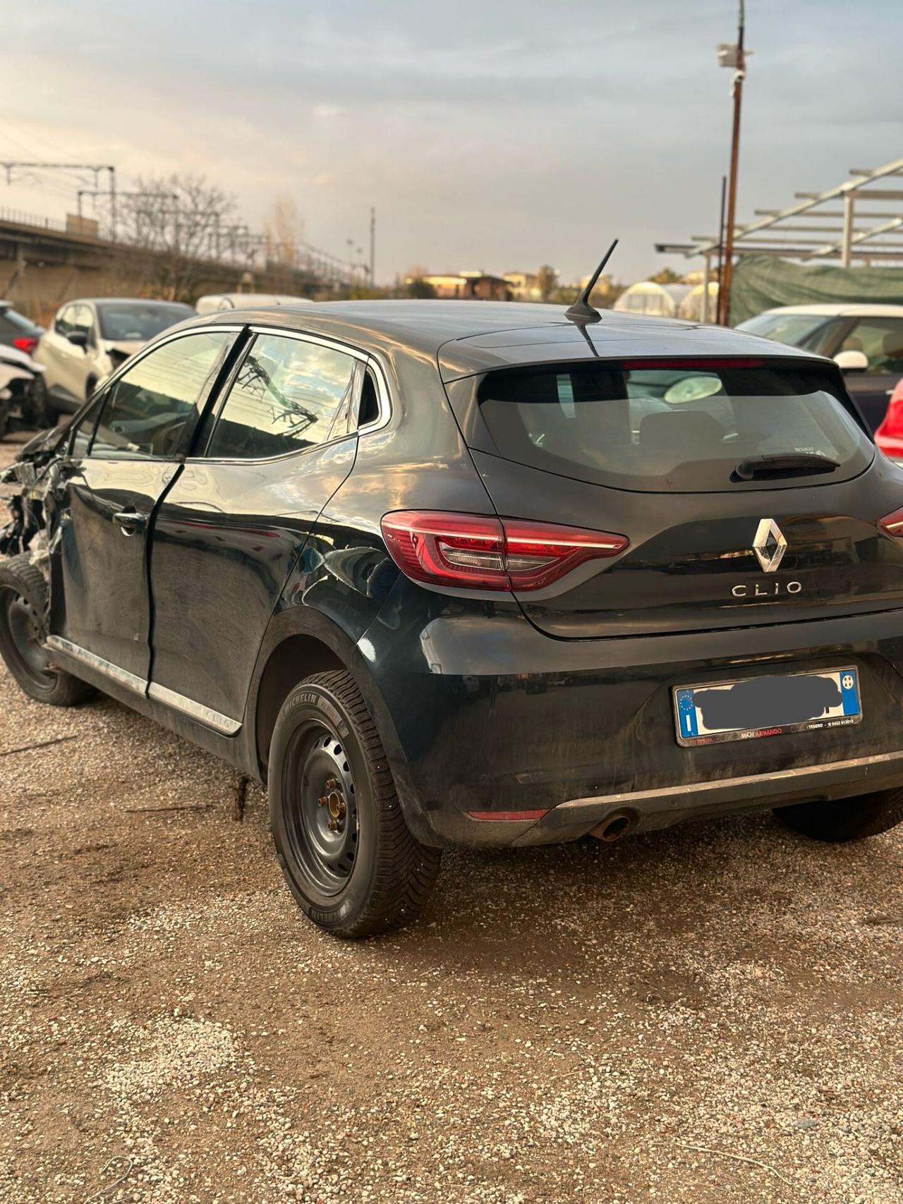 Renault Clio TCe 12V 100 CV GPL 5 porte Intens SINISTRATA