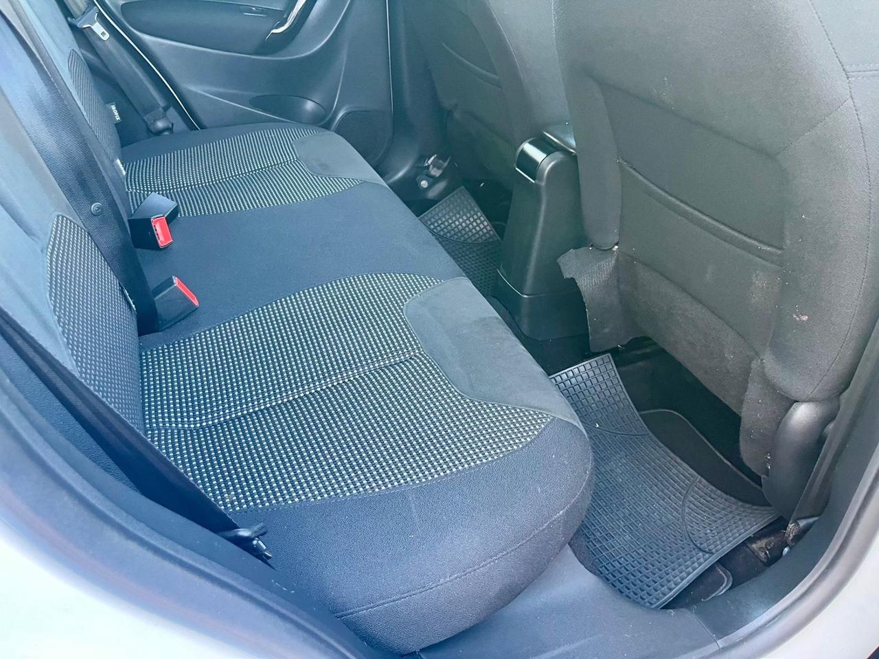Citroen C3 1.2benz 2015 93.000km per neopatentati