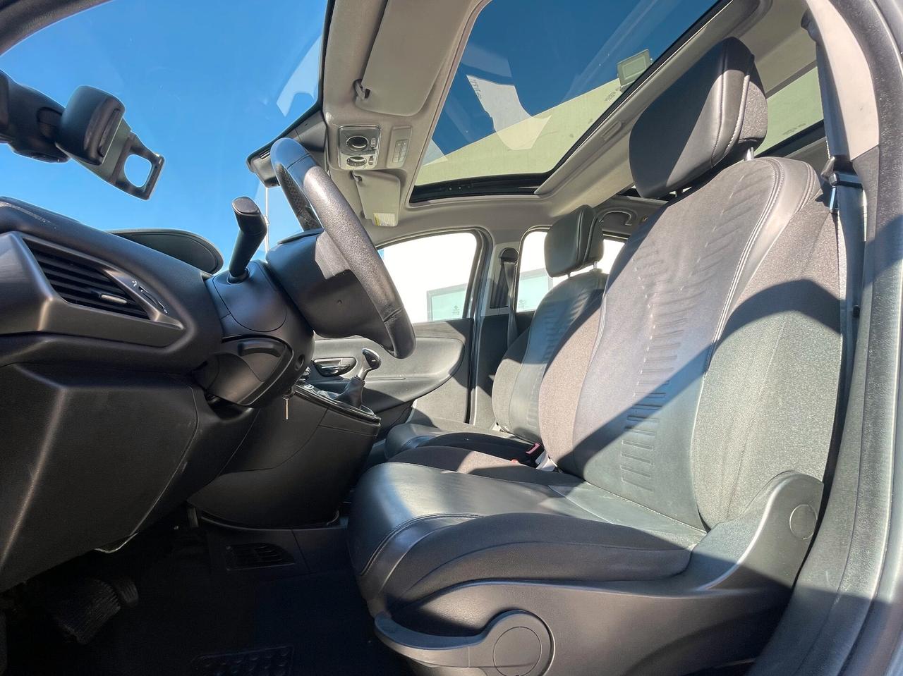 LANCIA YPSILON AUTOMATICA S&S Platinum TETTO APRIBILE