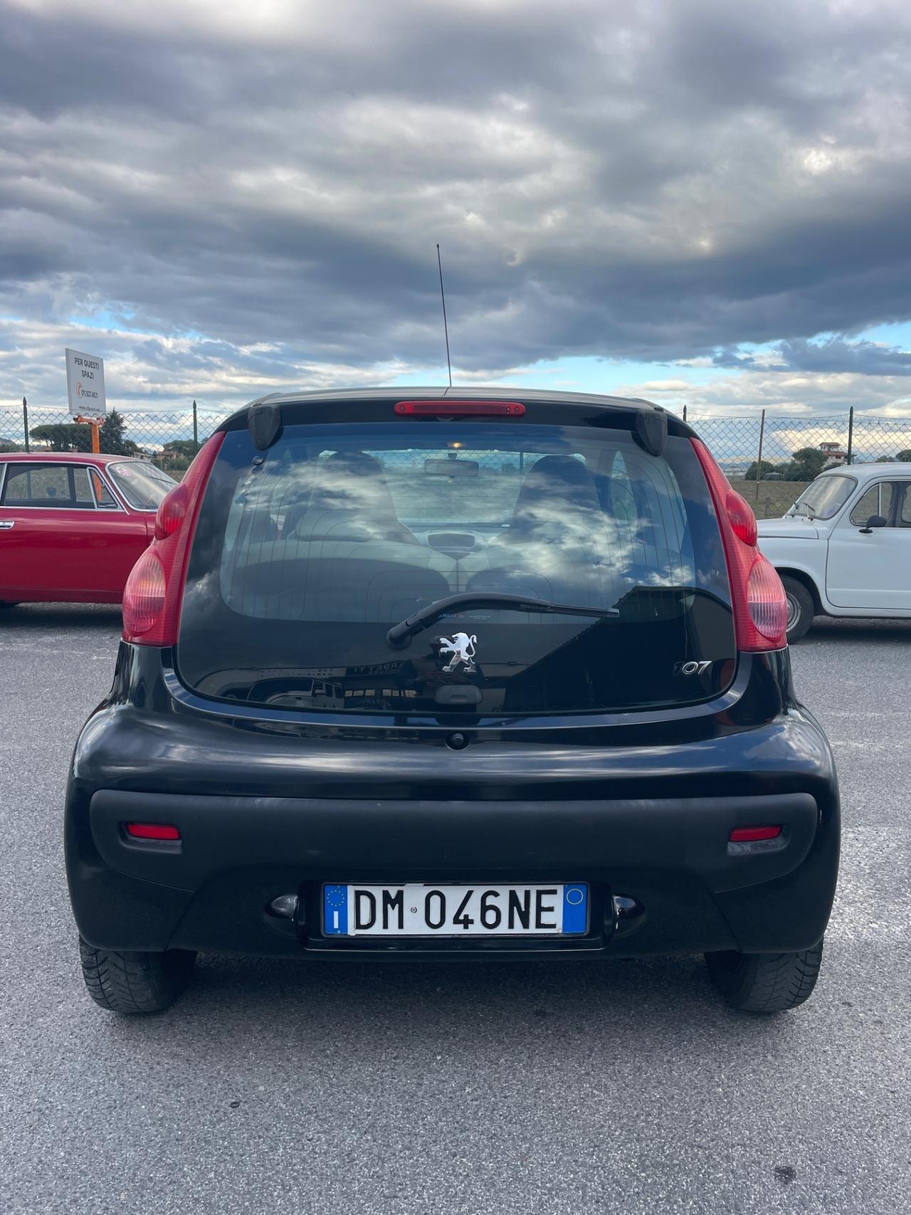 Peugeot 107 1.0 68CV Plaisir