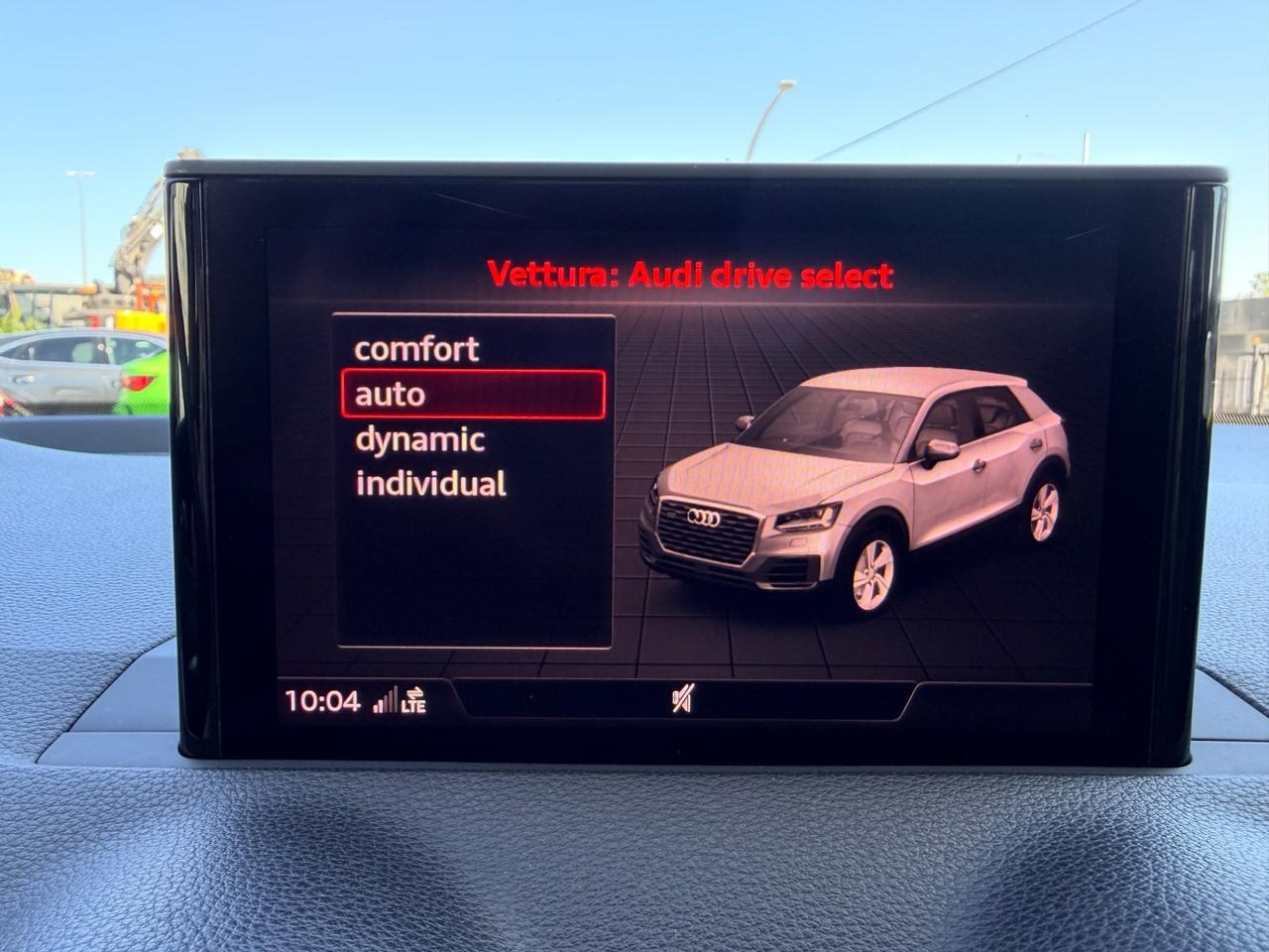 Audi Q2 30 TFSI S tronic line Edition black