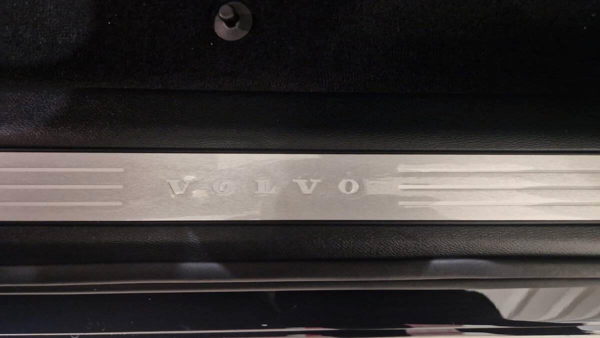 Volvo XC60 2.0 t6 phev Ultra Black Edition awd auto