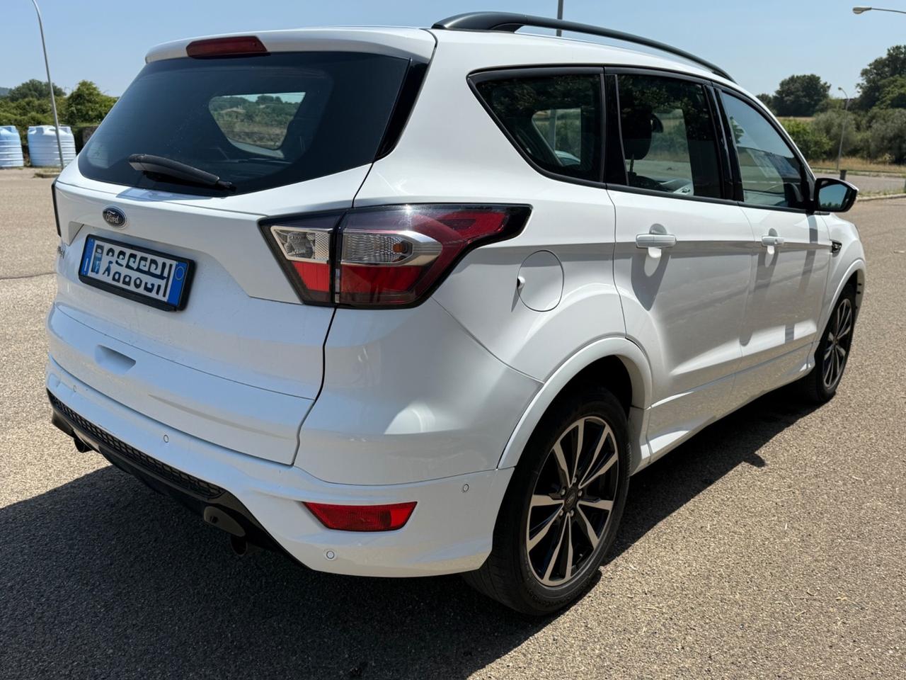 Ford Kuga 1.5 TDCI 120 CV S&S 2WD ST-Line