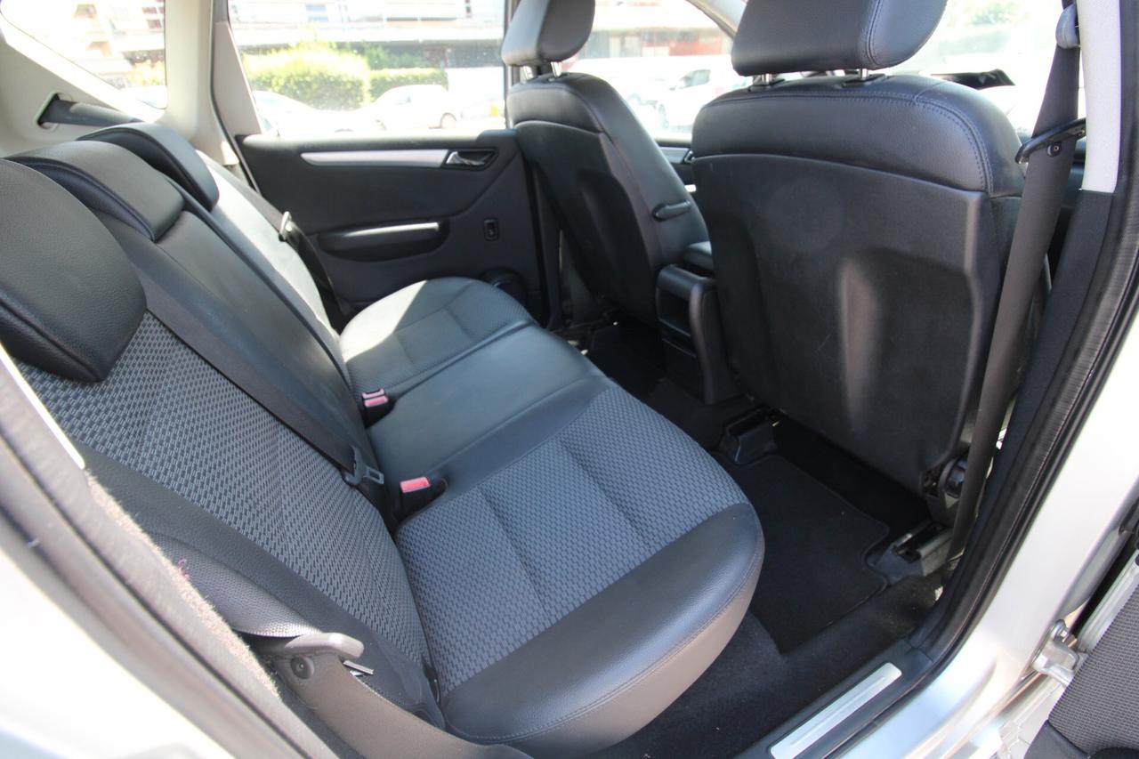 Mercedes-benz A 180 160 CDI Coupé Elegance