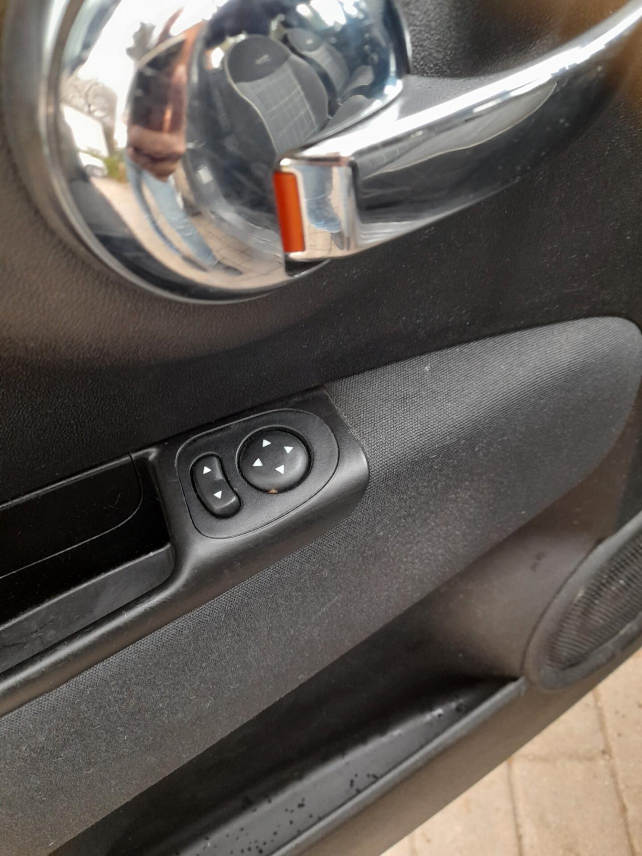 Fiat 500 1.0 Hybrid Lounge Neopatentati