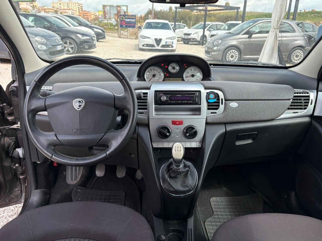 Lancia Ypsilon 1.2 69 CV Platino