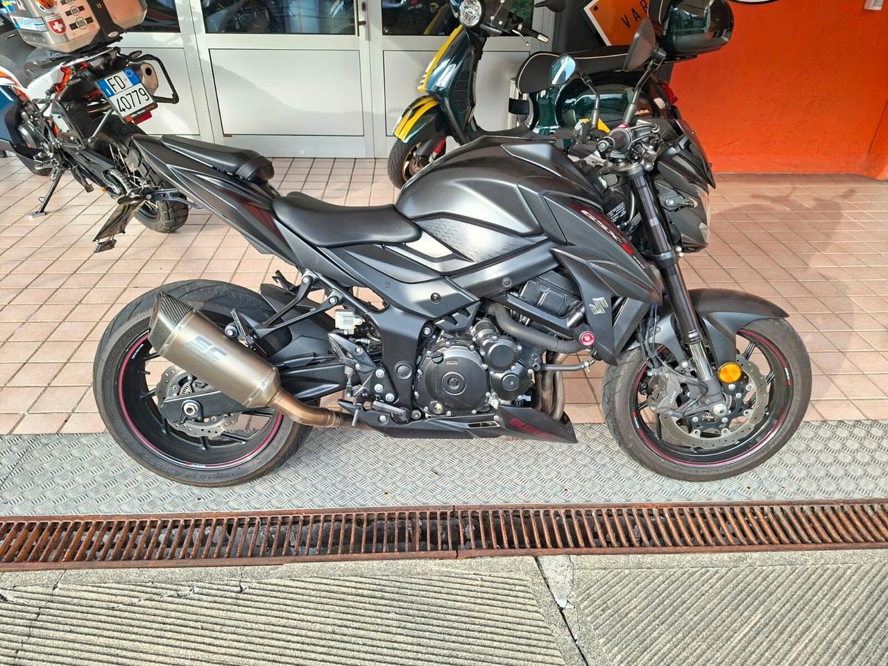 Suzuki GSX S 750 Yughen