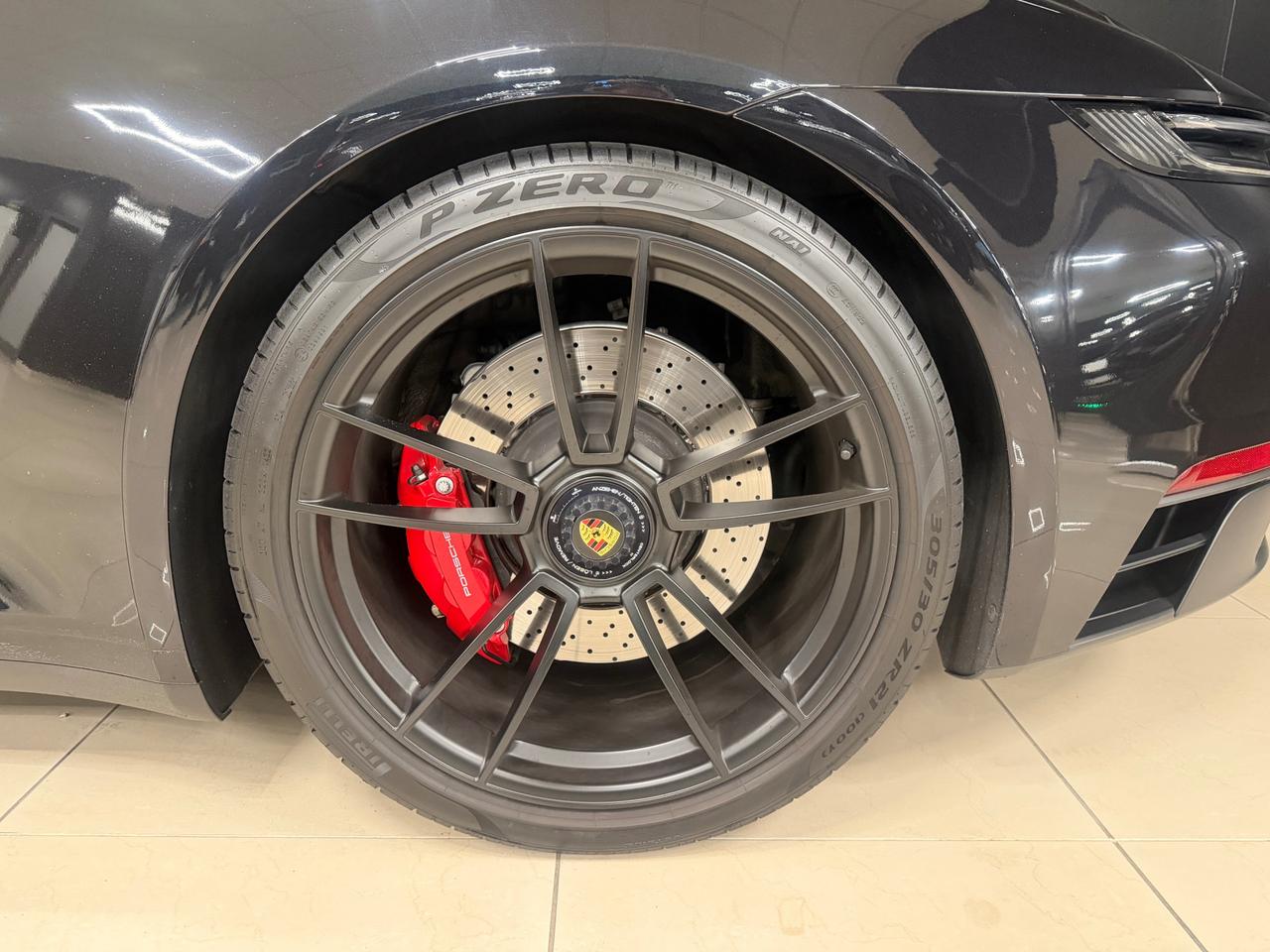 Porsche 911 Targa 3.0 4 GTS auto