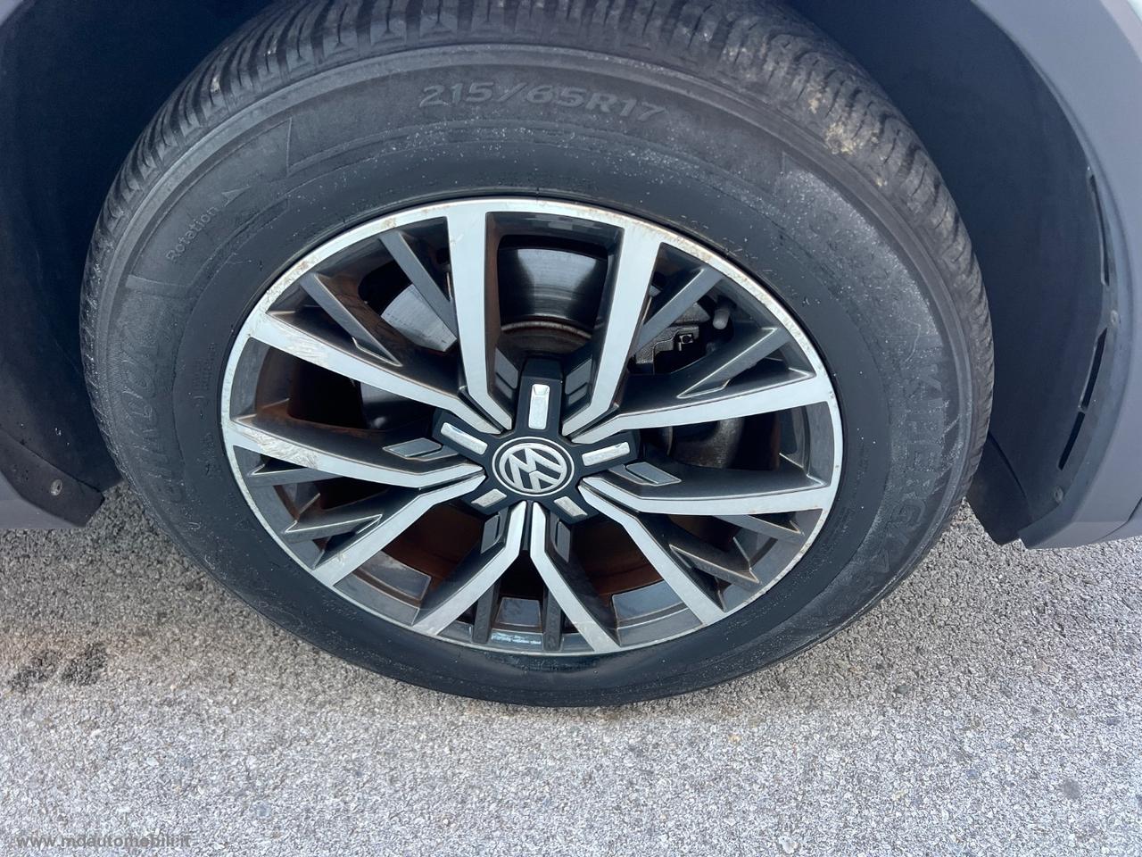VOLKSWAGEN Tiguan 1.6 TDI Style BMT NAVI SENSORI STUPENDA