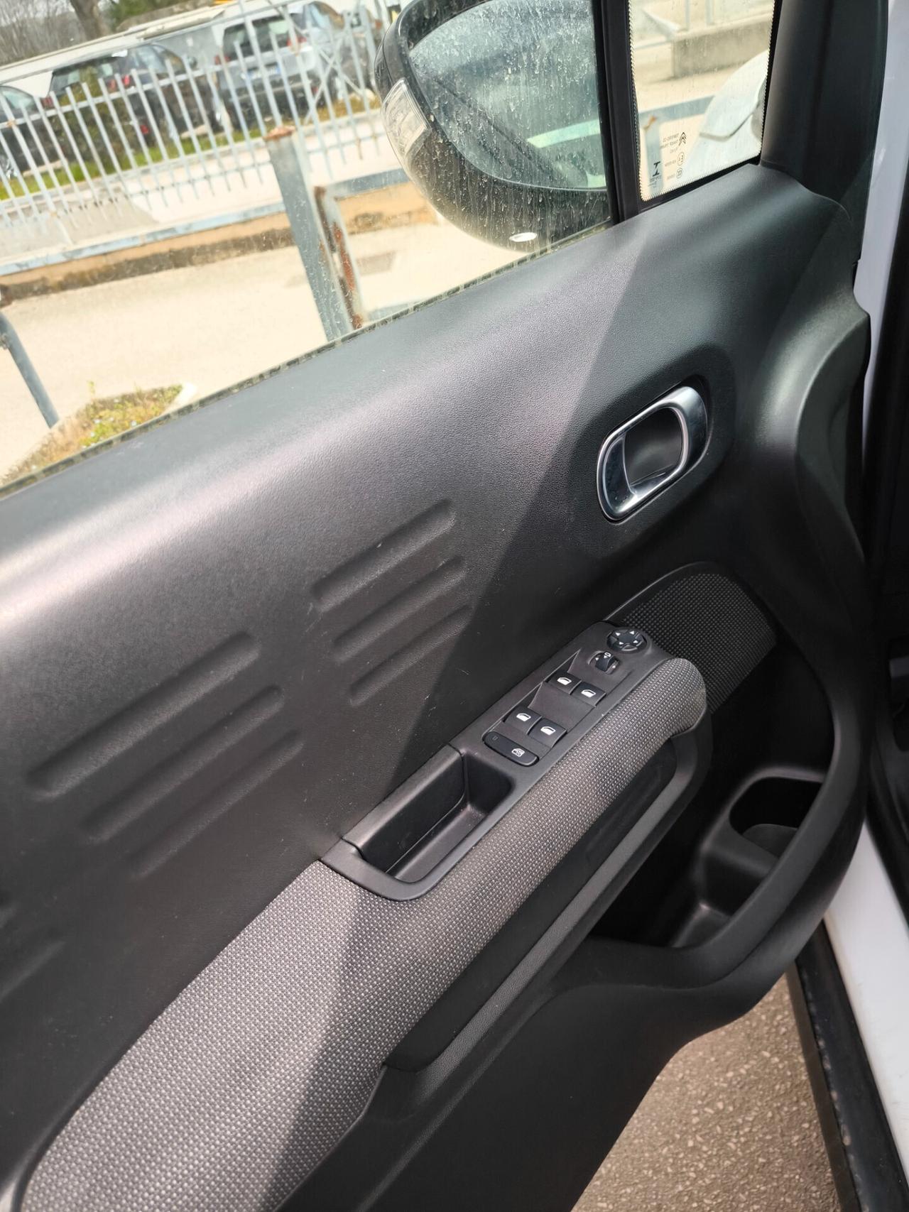 Citroen C3 Aircross C3 Aircross BlueHDi 110 S&S Shine