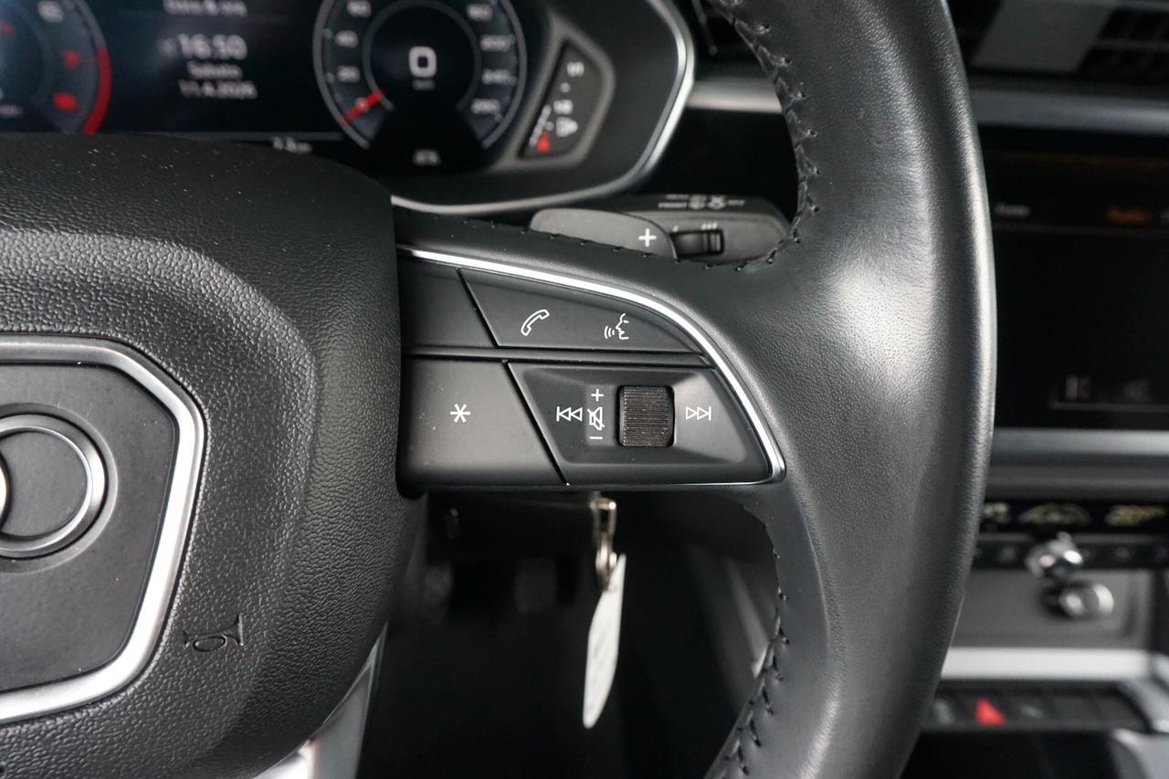 Audi Q3 40 TFSI quattro S tronic Business Advanced