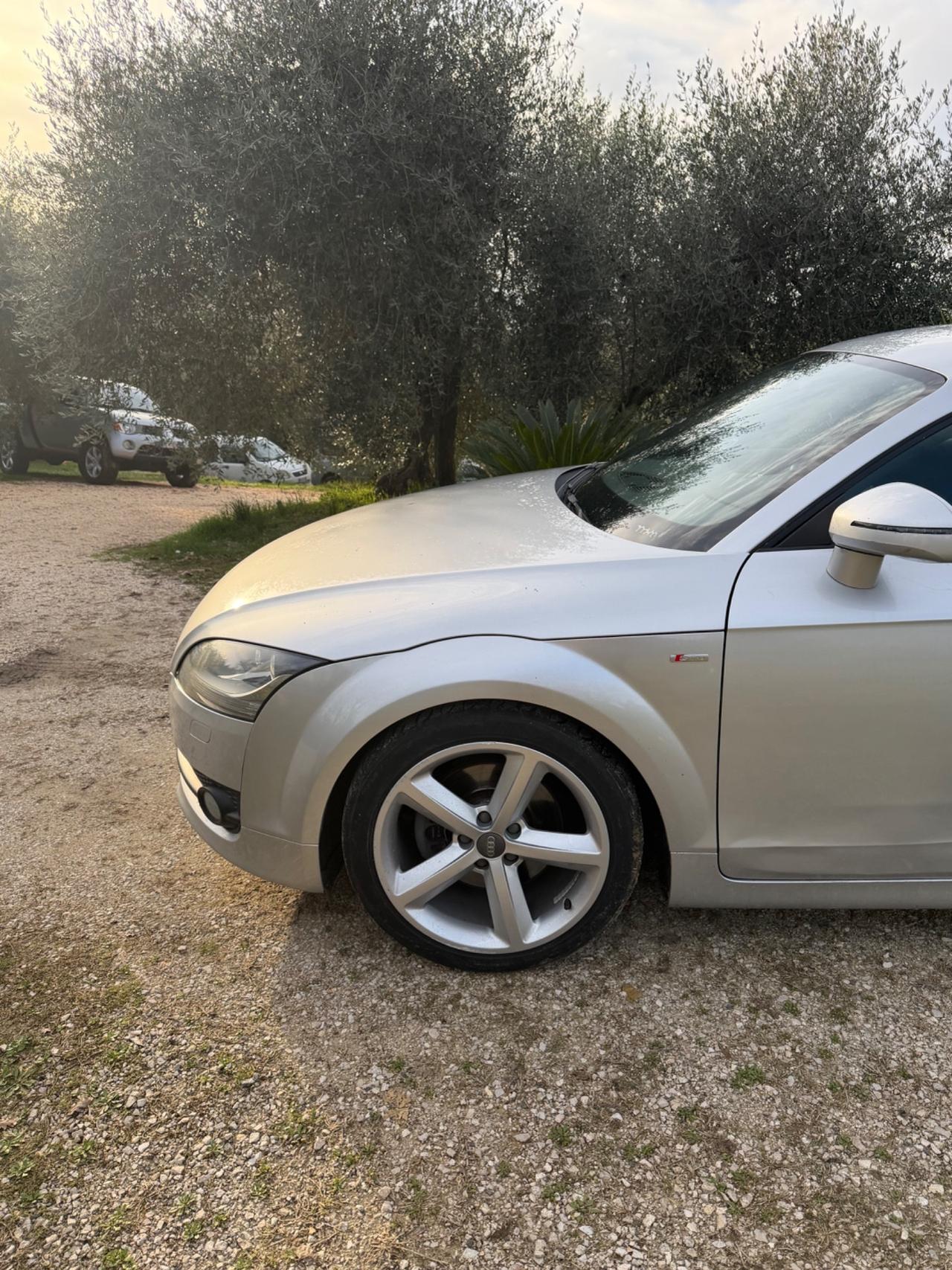 Audi TT Coupé 2.0 TFSI Sline