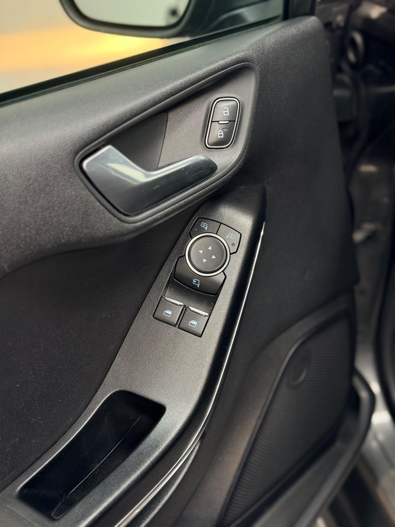 Ford Fiesta Active 1.5 TDCi 86cv 06/2018 NEOPATENTATI EURO 6B