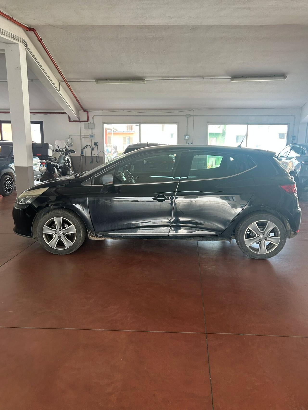 Renault Clio 1.2 75CV 5 porte Wave