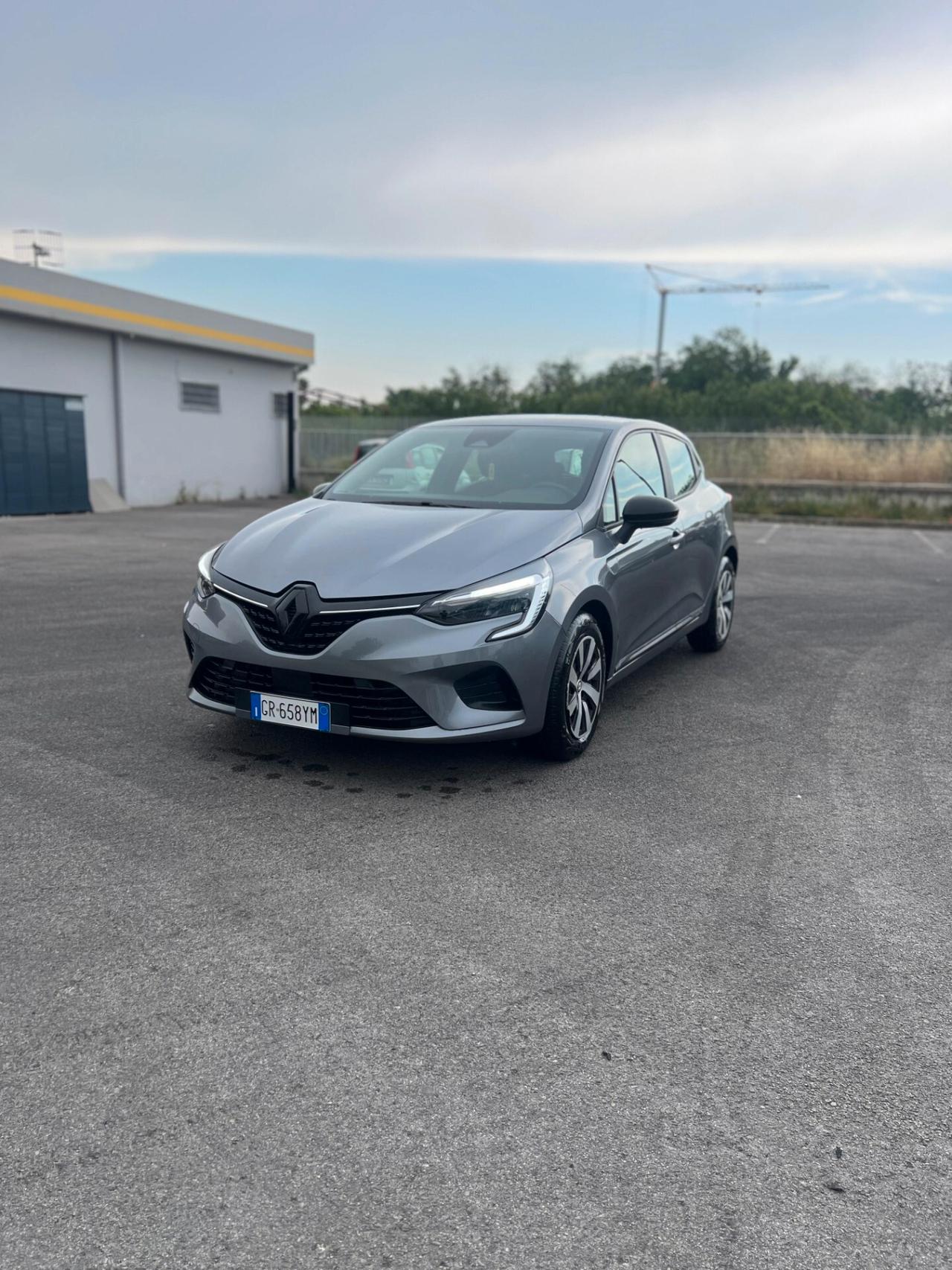 Renault Clio 65 CV 2024 NEOPATENTI IVA ESPOSTA