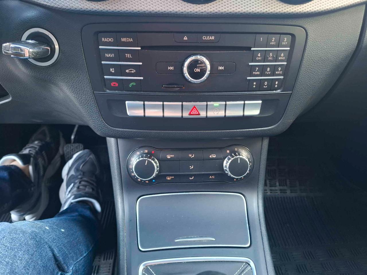 Mercedes-benz B 180 d Sport - 2016 LED/NAVI/RETRO