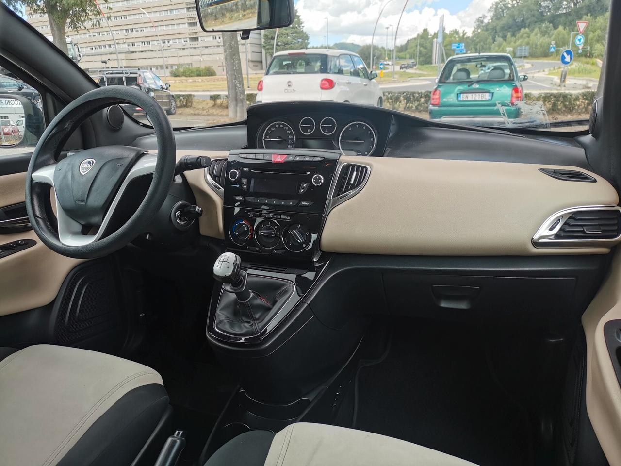 Lancia Ypsilon 1.2 GPL OK NEOPATENTATI