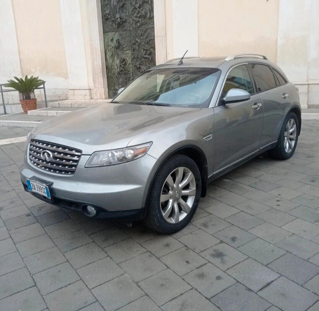 Infiniti Fx45 motore nuovo