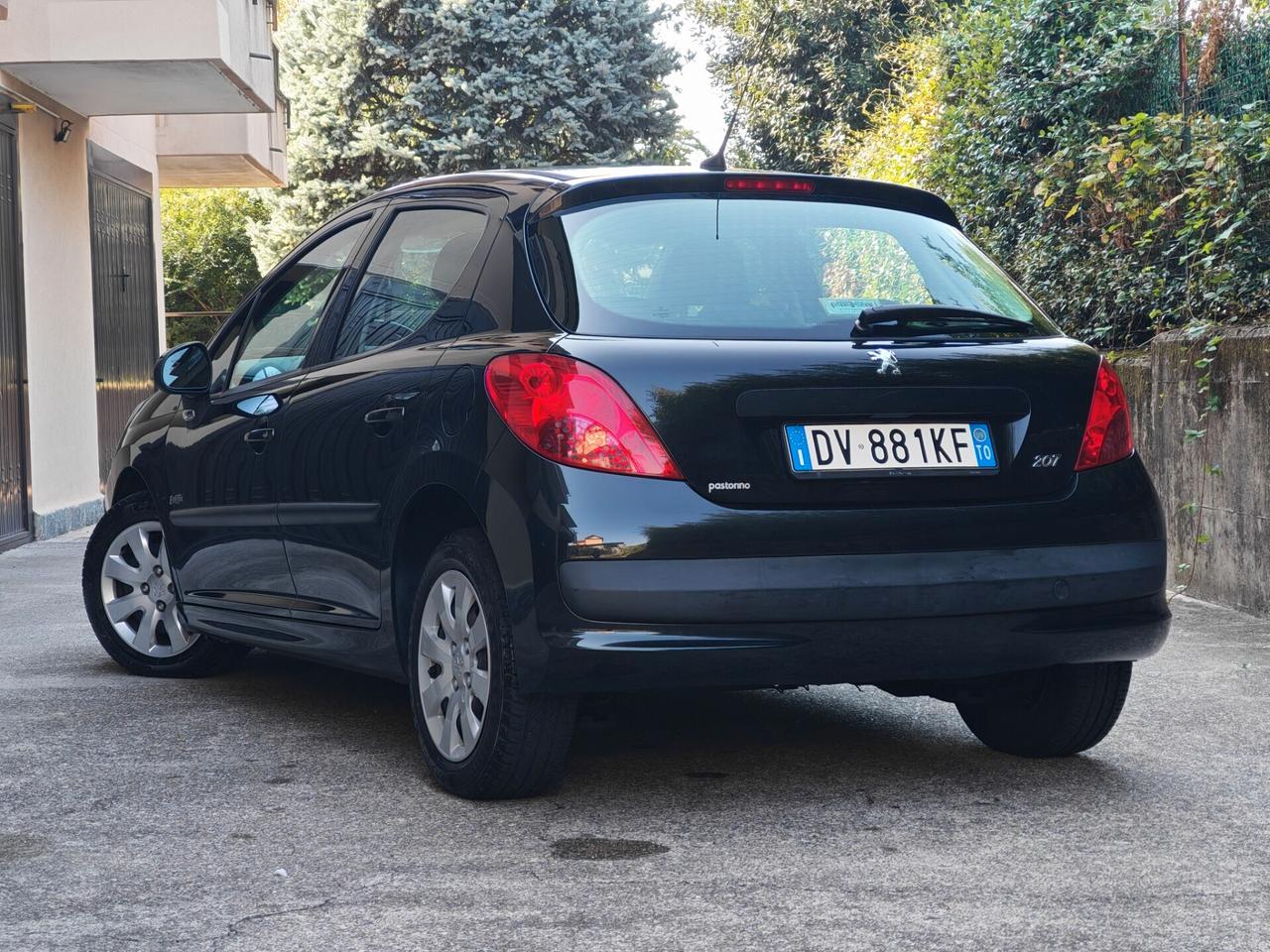 Peugeot 207 1.4 BENZINA 95cv / 43.000km / Unipro