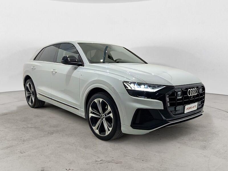 Audi Q8 Q8 55 TFSI quattro tiptronic Sport PHEV