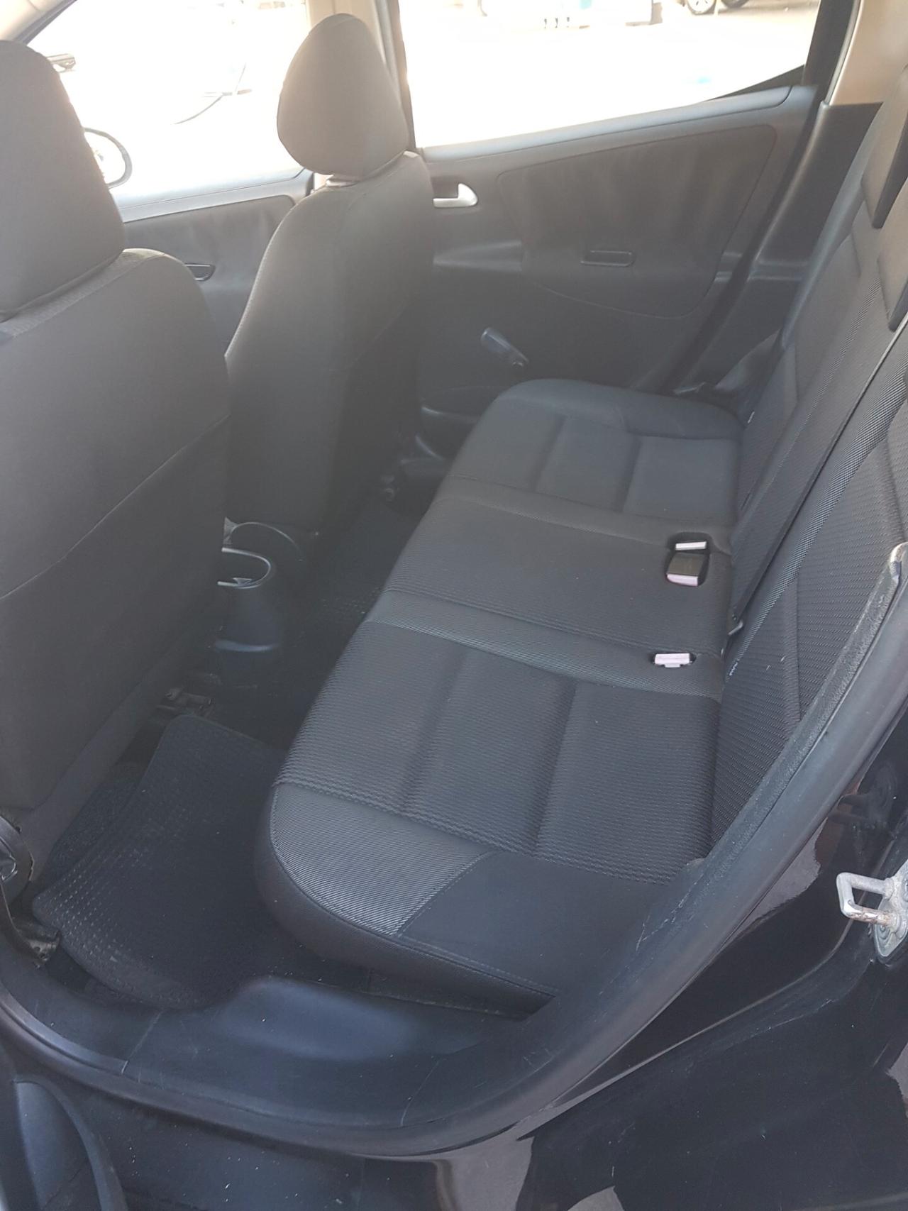 Peugeot 308 1.6 HDi 90Cv anno 2009