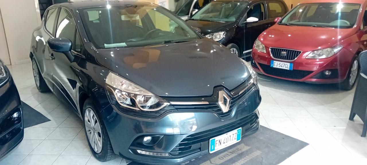Renault Clio TCe 12V 90CV Start&Stop 5 porte Energy Intens