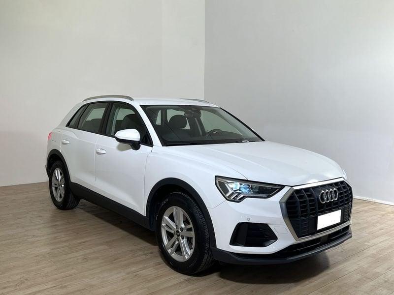 Audi Q3 35 TDI S tronic Business