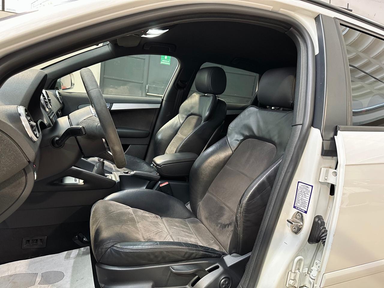 Audi S3 Sportback 2.0 TFSI QUATTRO-ALCANTARA-CAR PLAY