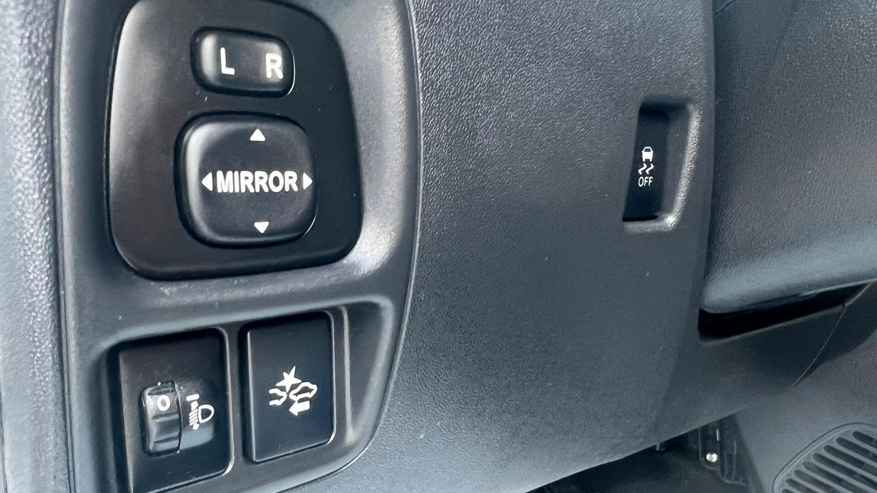 Toyota Aygo Connect 1.0 VVT-i 72 CV 5 porte x-clusiv