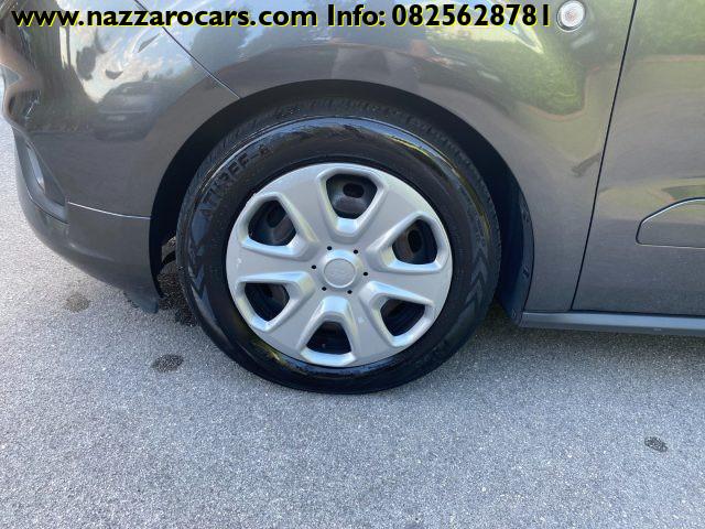 FORD Tourneo Courier 1.5 TDCI 100 CV S&S Plus