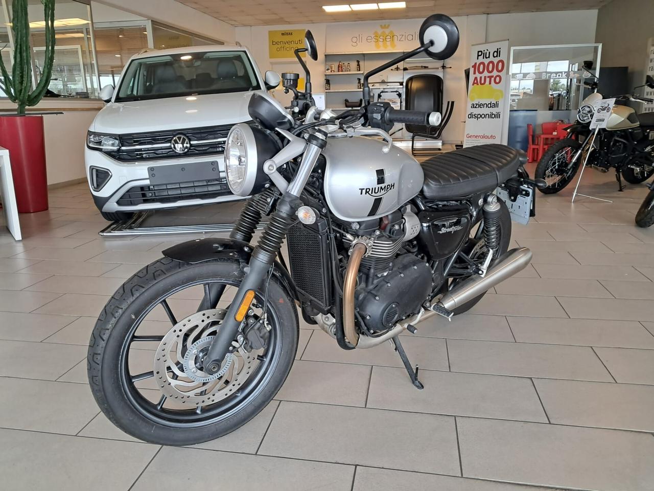 Triumph Street Twin 900