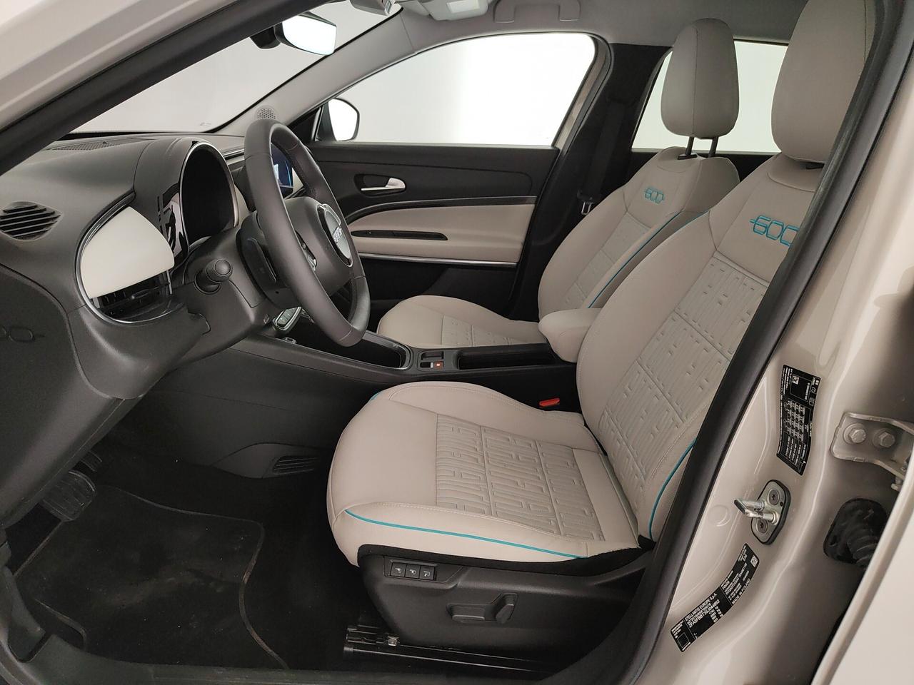 Fiat 600 Hybrid 100 CV DCT MHEV La Prima