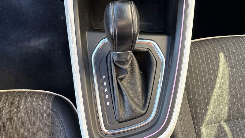 Renault Clio 1.6 E-Tech full hybrid Techno 145cv auto 5 Porte 1.6 E-Tech full hybrid 145cv Techno A