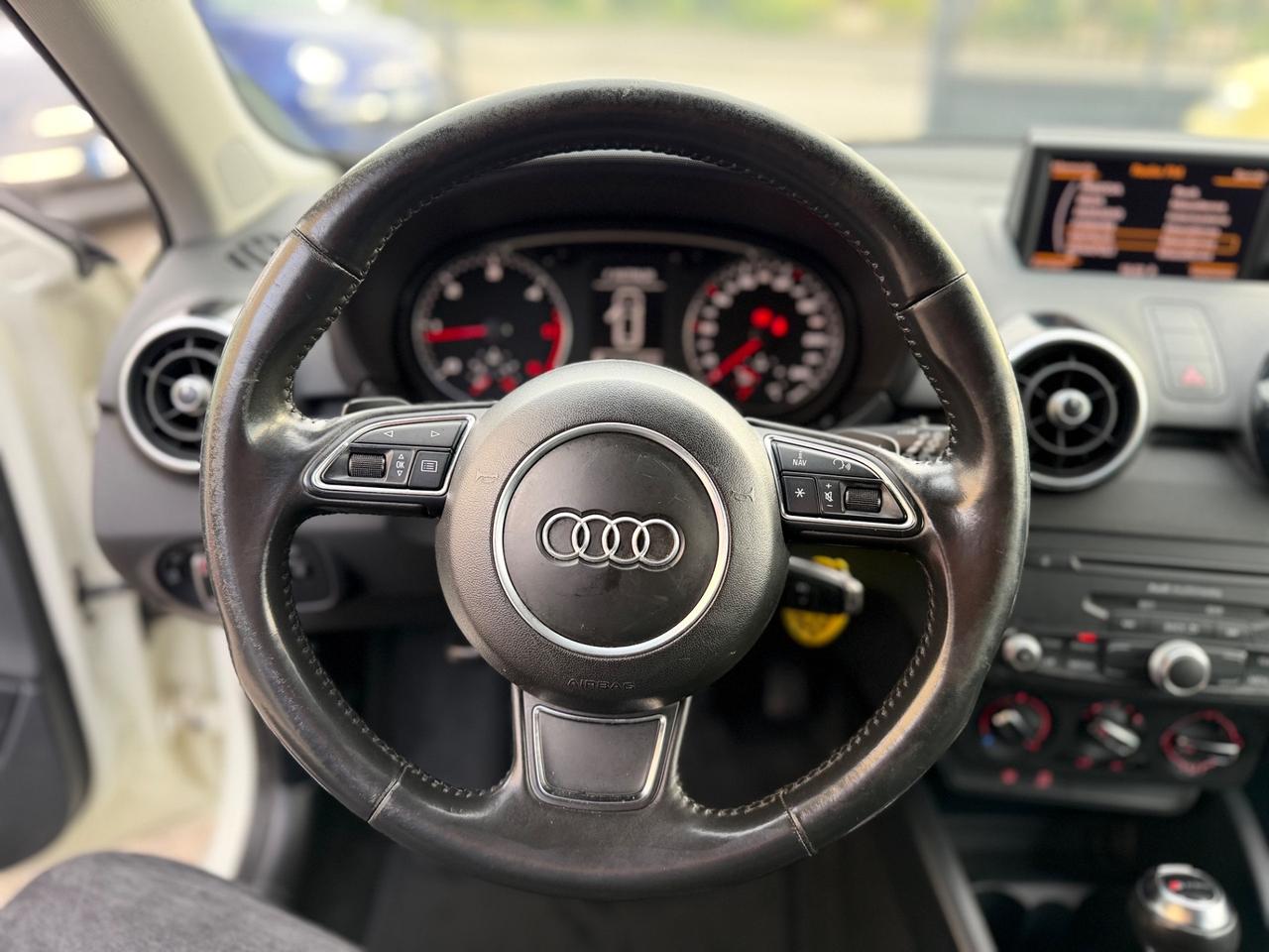 Audi A1 SPB 1.6 TDI Ambition CAMBIO AUTOMATICO IDEALE X NEOPATENTATI