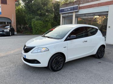LANCIA - Ypsilon - 1.0 FireFly 5p. S&S Hybrid Oro