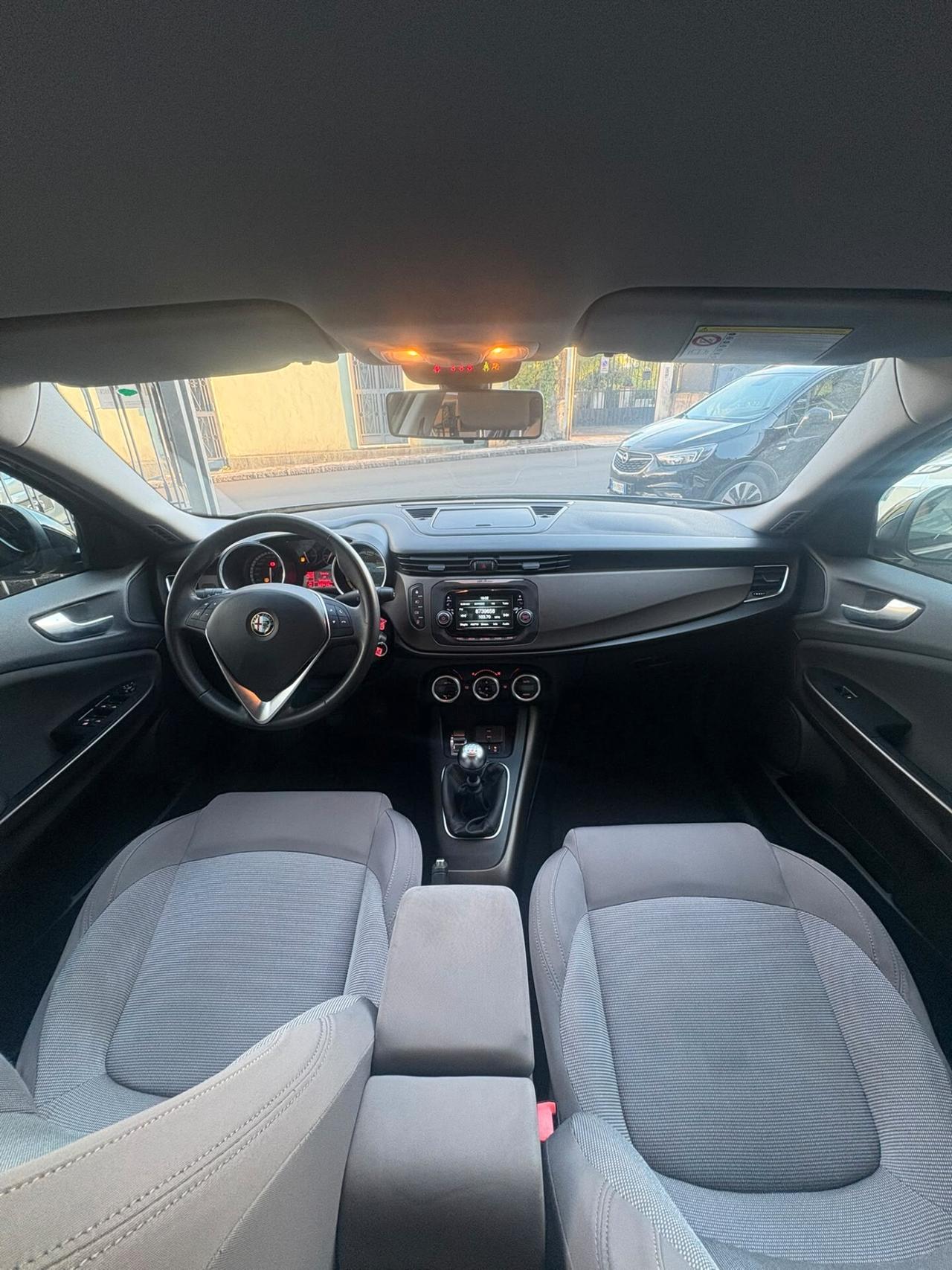 Alfa Romeo Giulietta 1.6 JTDm-2 105 CV Exclusive