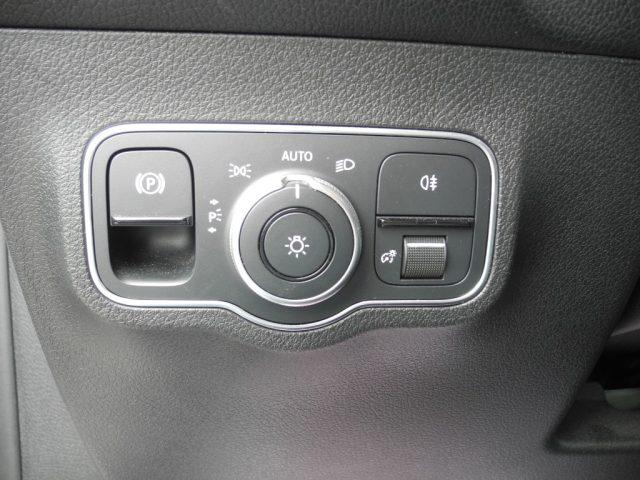 MERCEDES-BENZ GLB 200 d 4Matic Business Extra autom. -7 POSTI- IVA Detr.